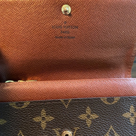Louis Vuitton Vintage Wallet - Picture 7 of 8